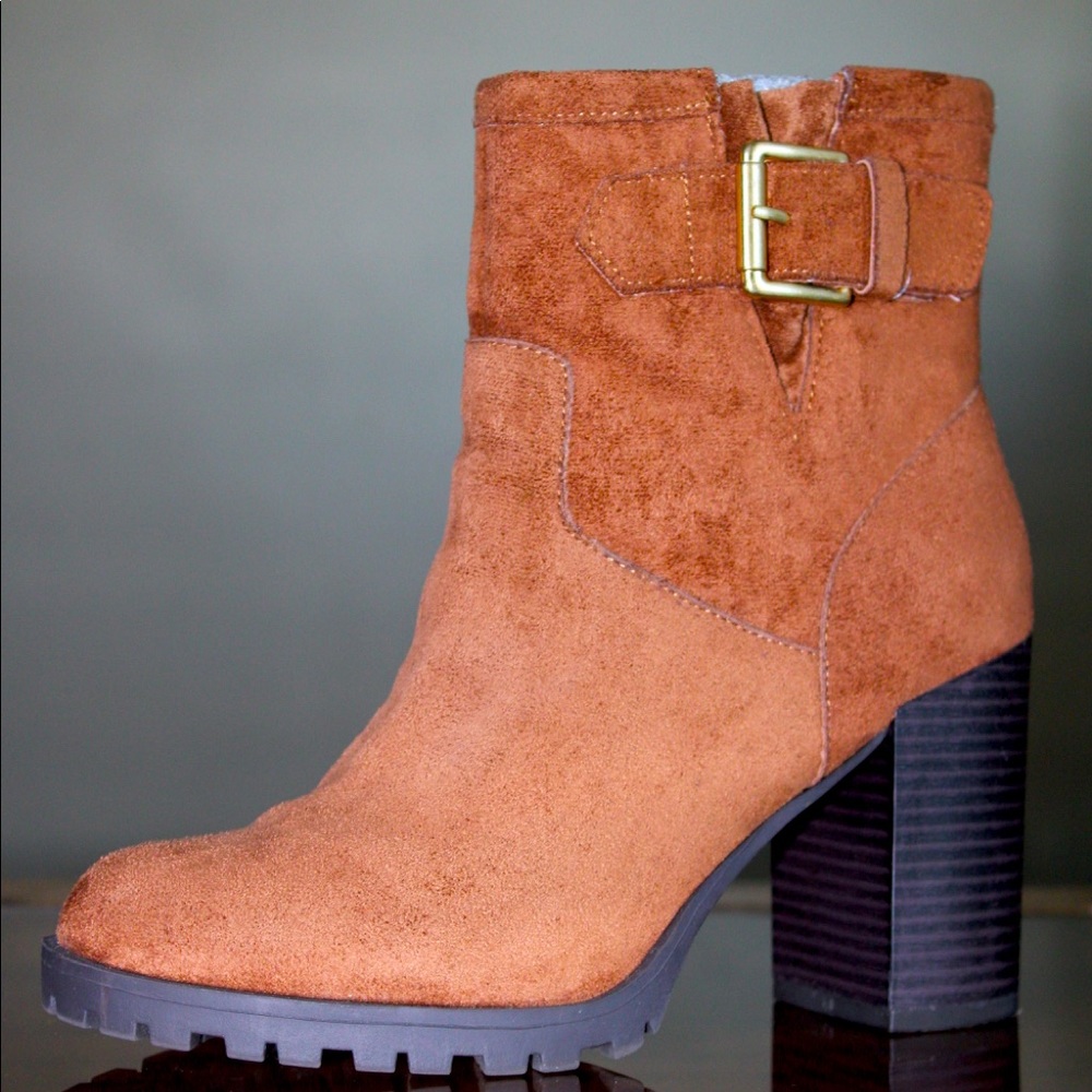 a.n.a Ronnie Whiskey Heeled Boots / Suede